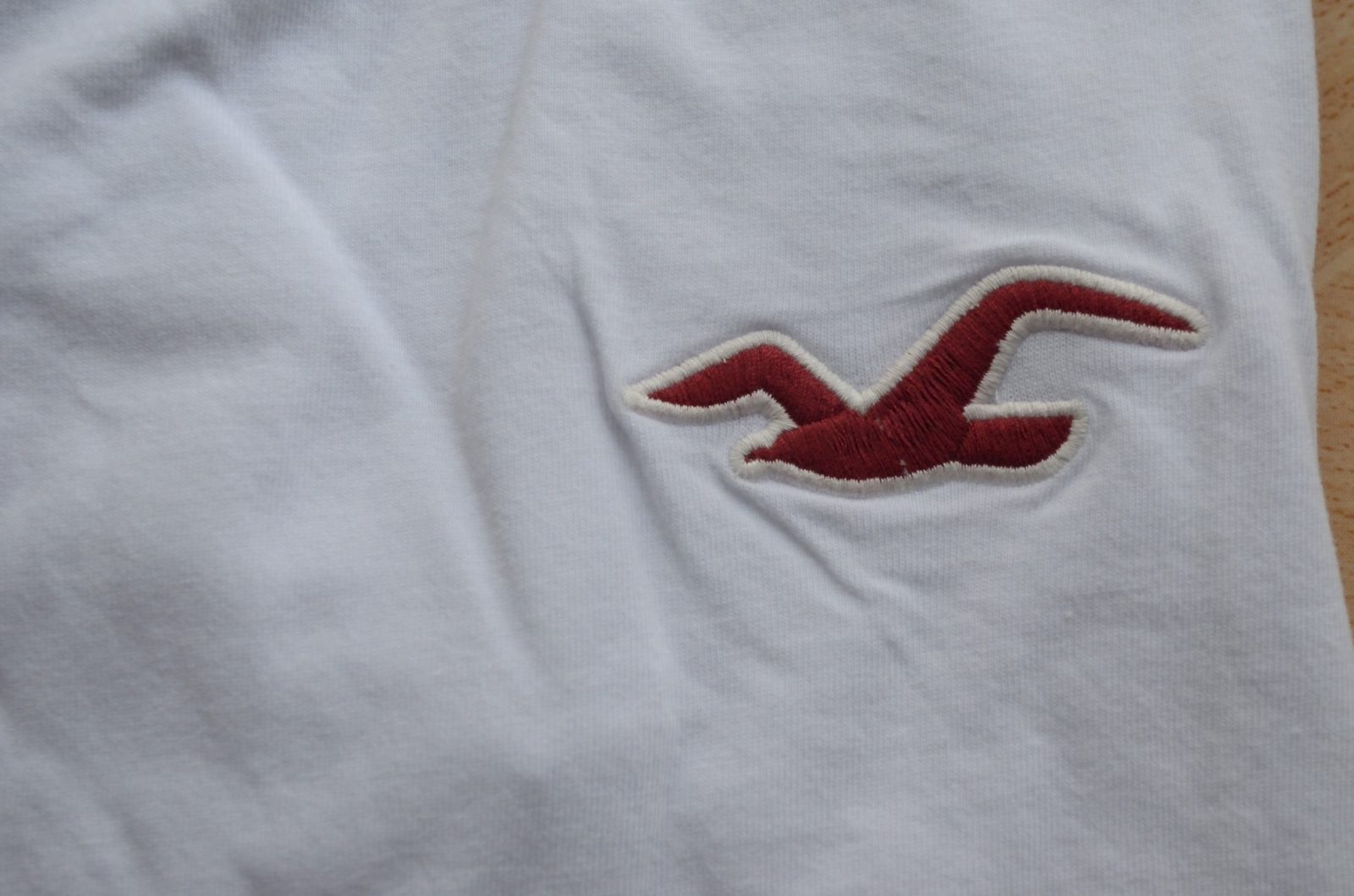 Hình Thun nam Hollister truyền thống HCO-T78