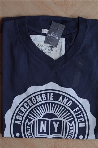 Hình Áo thun Abercrombie & Fitch Muscle Fit V-Neck Tee AF-T96