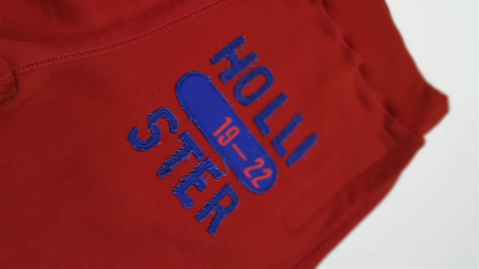 Hình Quần short thun nam Hollister HCO-S02 Applique Logo