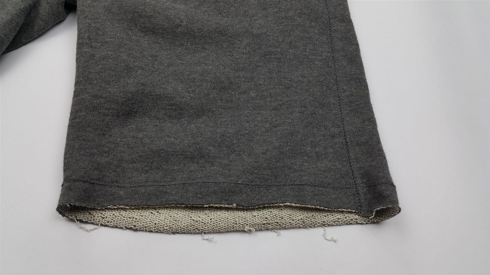 Hình Quần short thun nam Hollister HCO-S06 Applique Logo