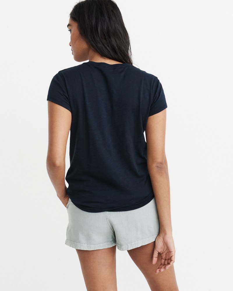 Hình Áo thun nữ Abercrombie & Fitch AF-US-NT04 Short-Sleeve Logo Tee