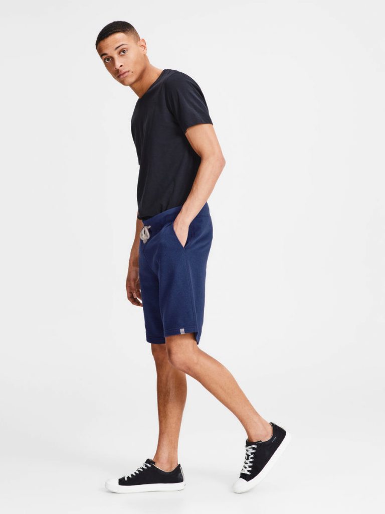 Hình Quần short thun nam Jack & Jones JAJ-S03 CLASSIC SHORTS Hình Quần short thun nam Jack & Jones JAJ-S03 CLASSIC SHORTS