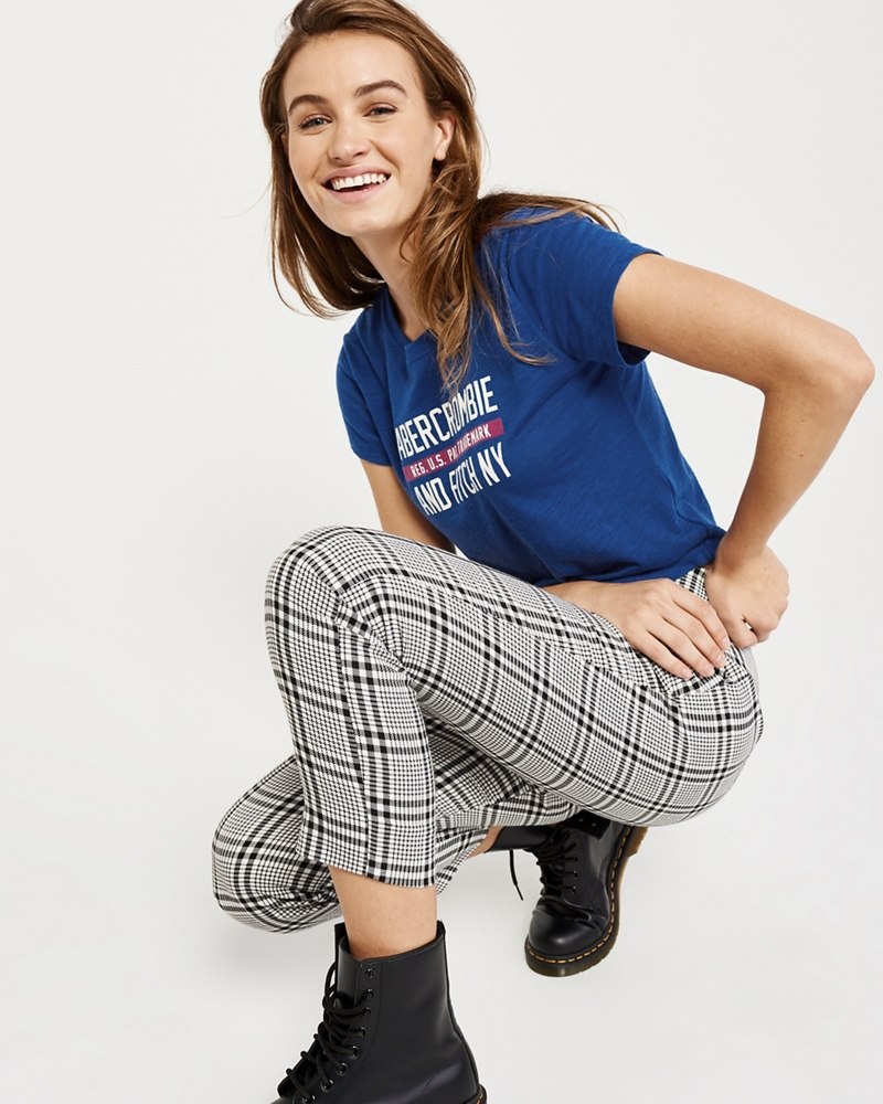 Hình Áo thun nữ Abercrombie & Fitch AF-US-NT07 Short-Sleeve Logo Tee