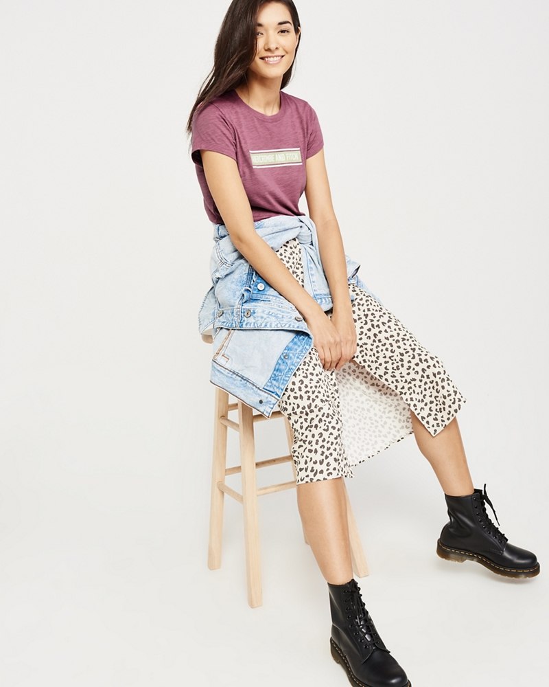 Hình Áo thun nữ Abercrombie & Fitch AF-US-NT09 Short-Sleeve Logo Tee