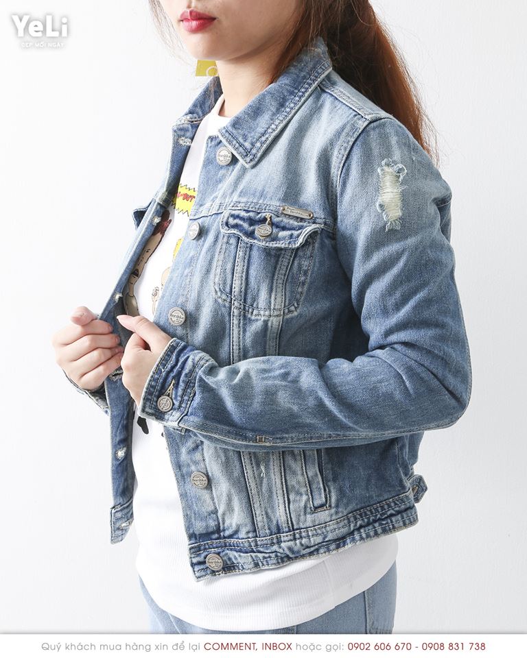 Hình Áo khoác jean nữ Bershka BSK-NK02 CROPPED DENIM JACKET