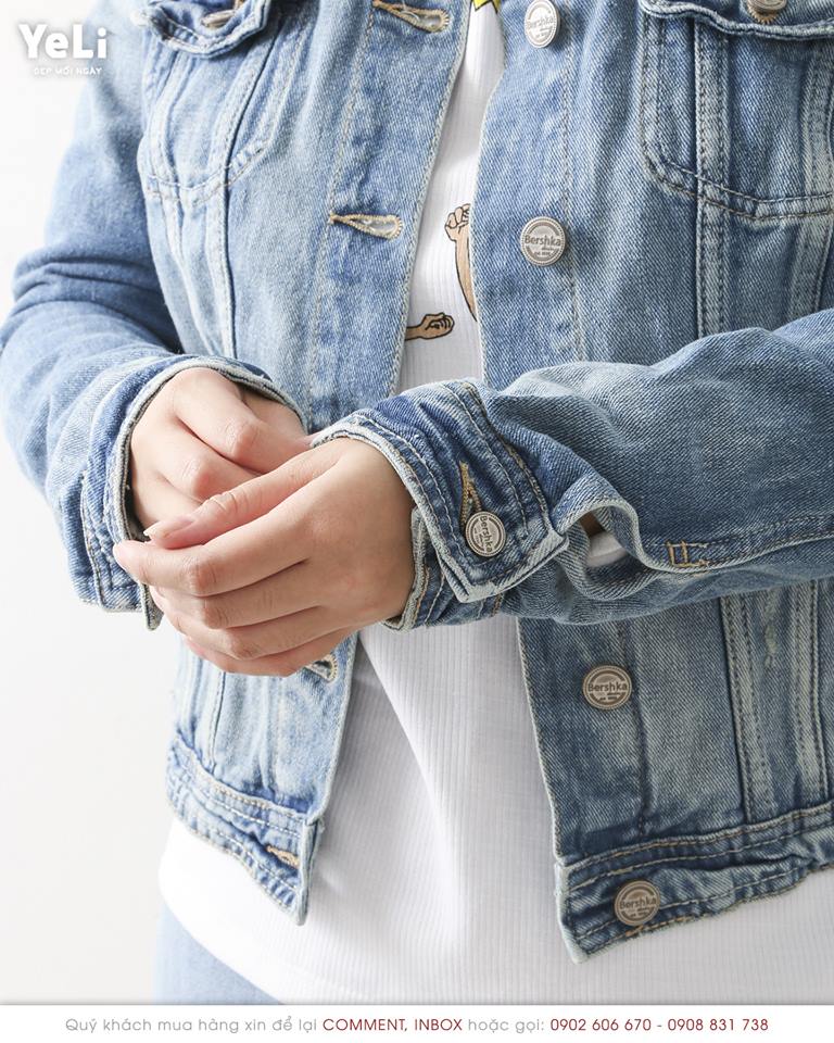 Hình Áo khoác jean nữ Bershka BSK-NK02 CROPPED DENIM JACKET