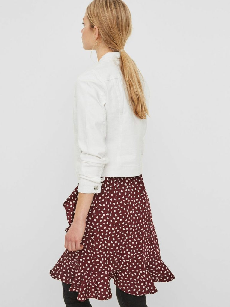 Hình Áo khoác jean nữ Veromoda VM-NK02 SHORT DENIM JACKET Hình Áo khoác jean nữ Veromoda VM-NK02 SHORT DENIM JACKET