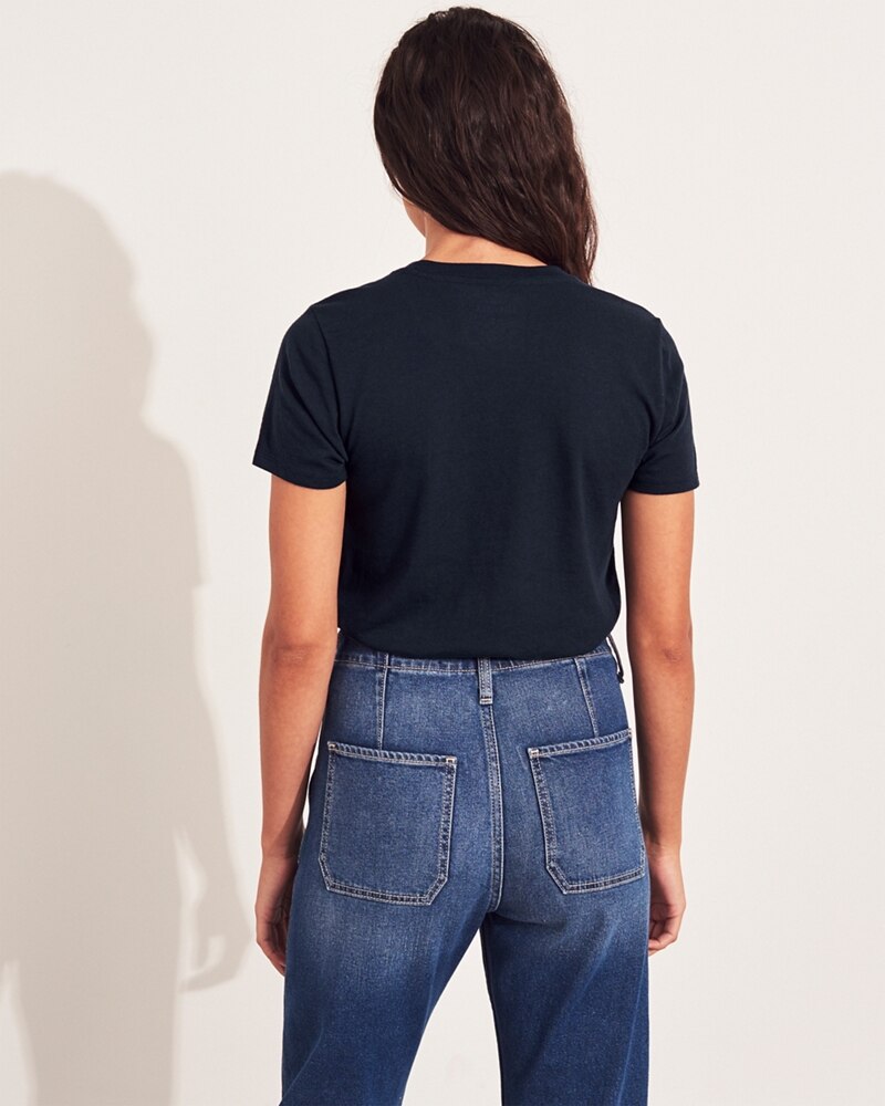 Hình Áo thun nữ Hollister HCO-US-NT10 Logo Graphic Tee