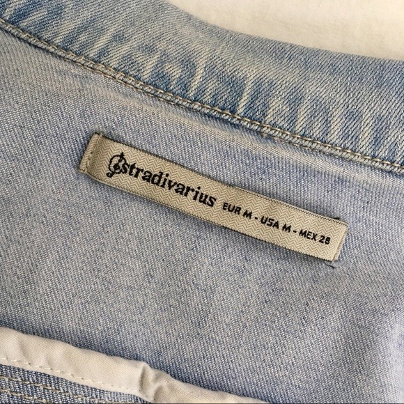 Hình Áo khoác jean nữ Stradivarius SDV-NK02 Light wash Cropped Denim Jacket