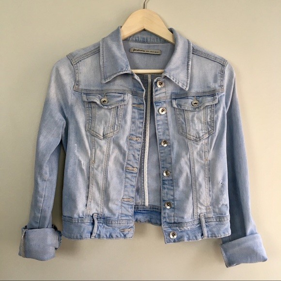 Hình Áo khoác jean nữ Stradivarius SDV-NK02 Light wash Cropped Denim Jacket
