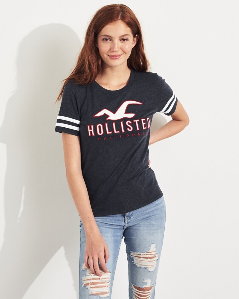 Hình Áo thun nữ Hollister HCO-NT39 Sleeve-Stripe Logo Graphic Tee