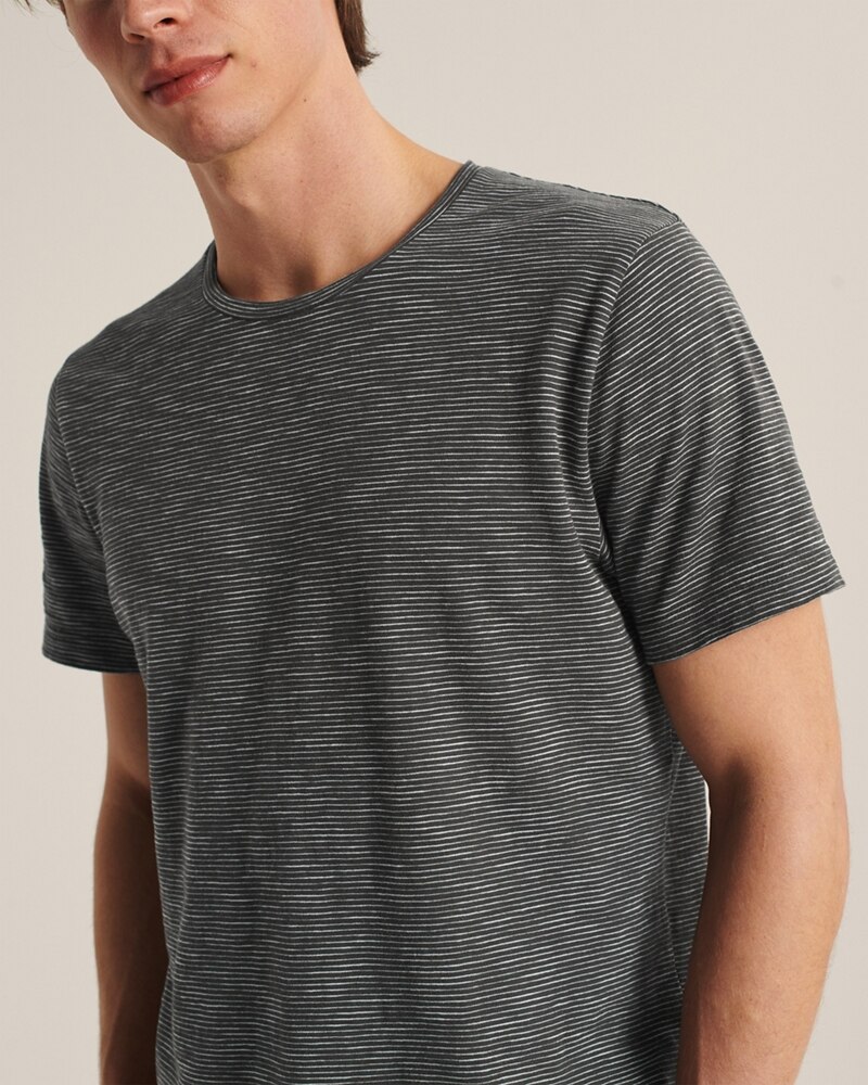 Hình Áo thun nam Abercrombie & Fitch AF-T289 Curved Hem Pattern Tee