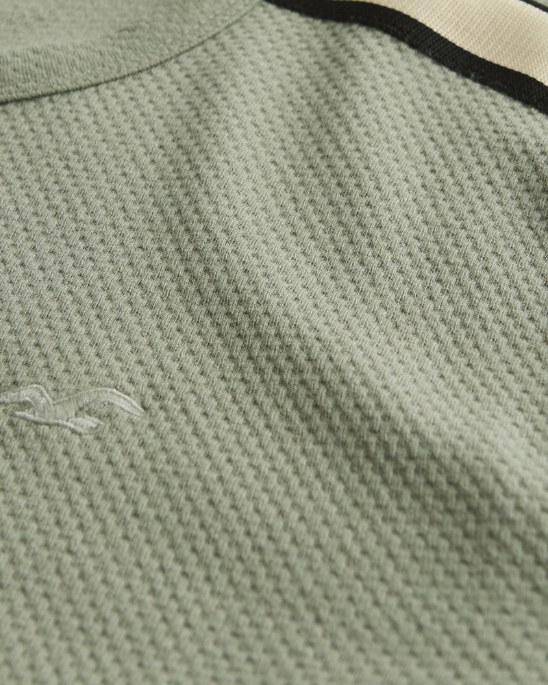 Hình Áo thun nam tay dài Hollister HCO-HL49 Stripe Jacquard Crewneck T-Shirt