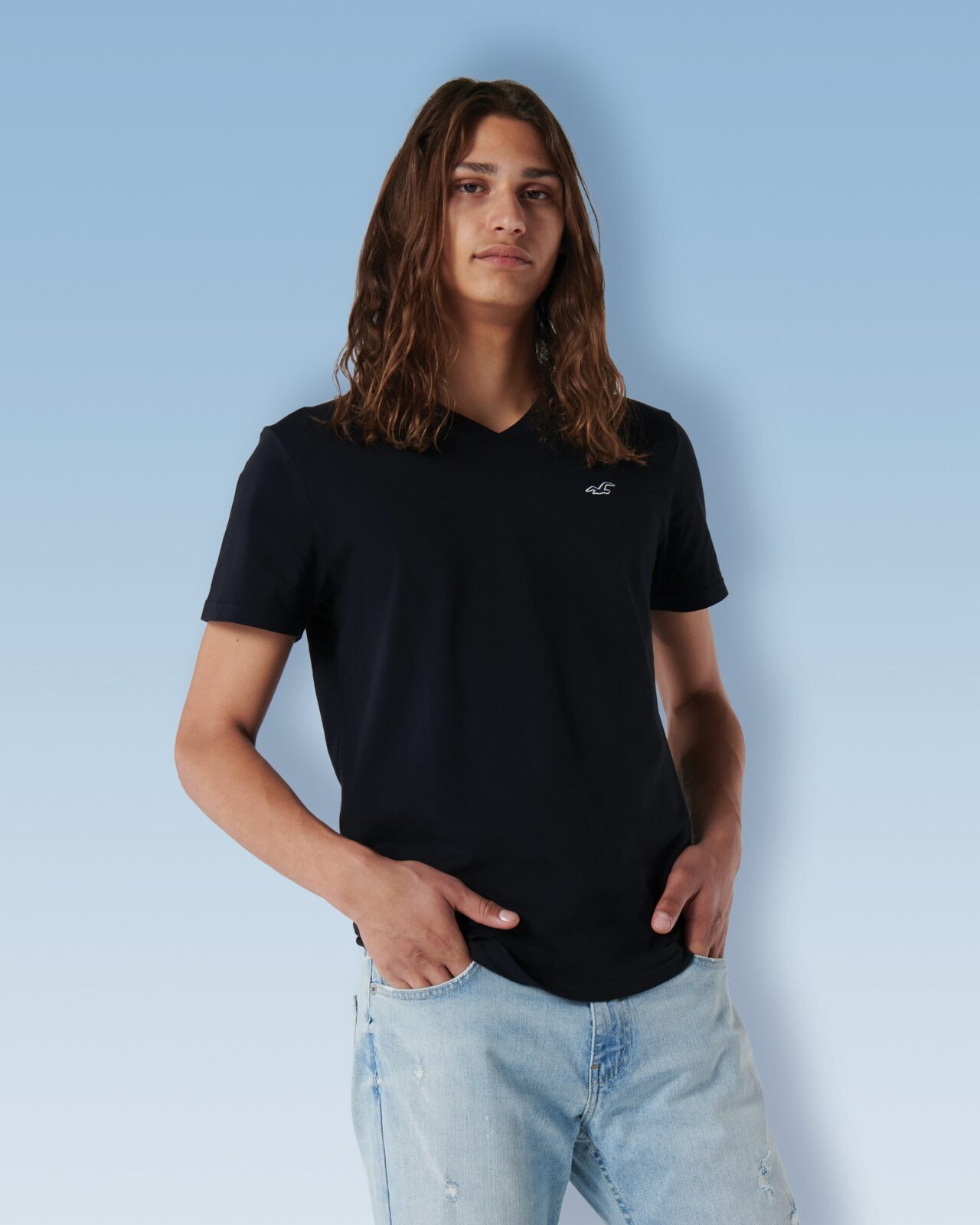 Áo thun nam Hollister HCO-T198 Must-Have V-Neck T-Shirt Black - Ảnh 2
